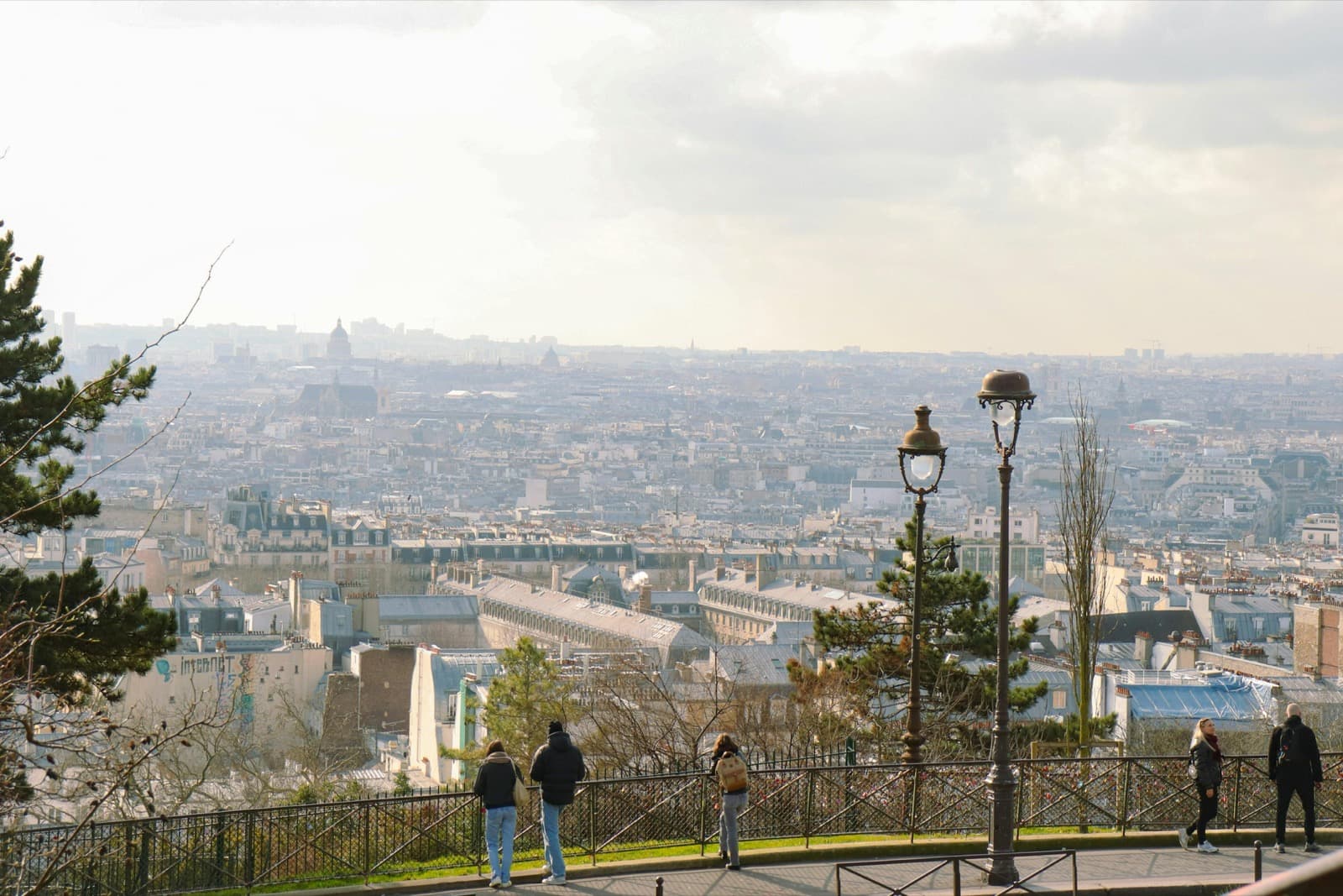 Montmartre + Sacré-Cœur Basilica — Paris 18th arrondissement, Byzantine basilica atop a 130m hill