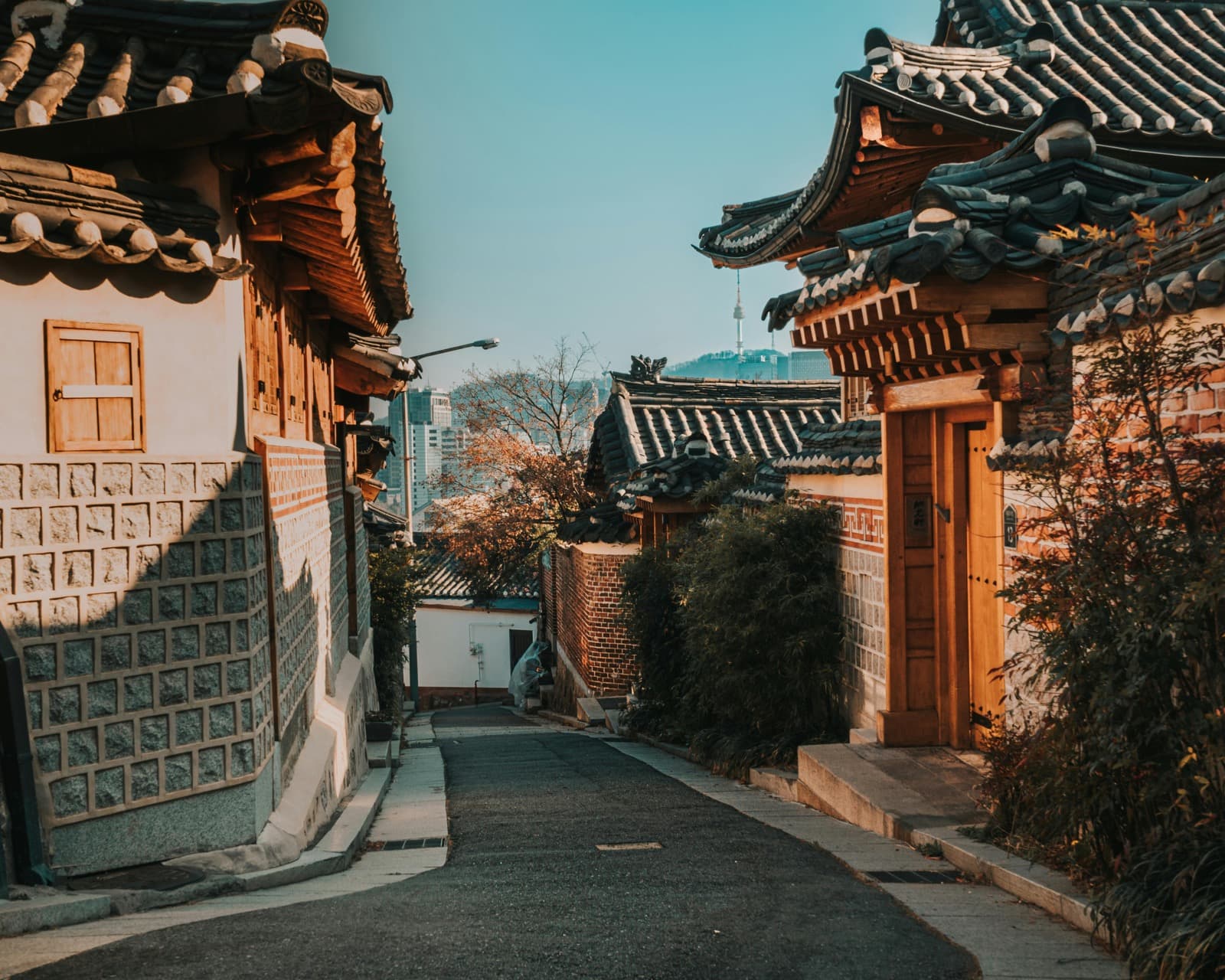 북촌 한옥마을 — 600년 한옥 거주지구, 인사동·삼청동 사이