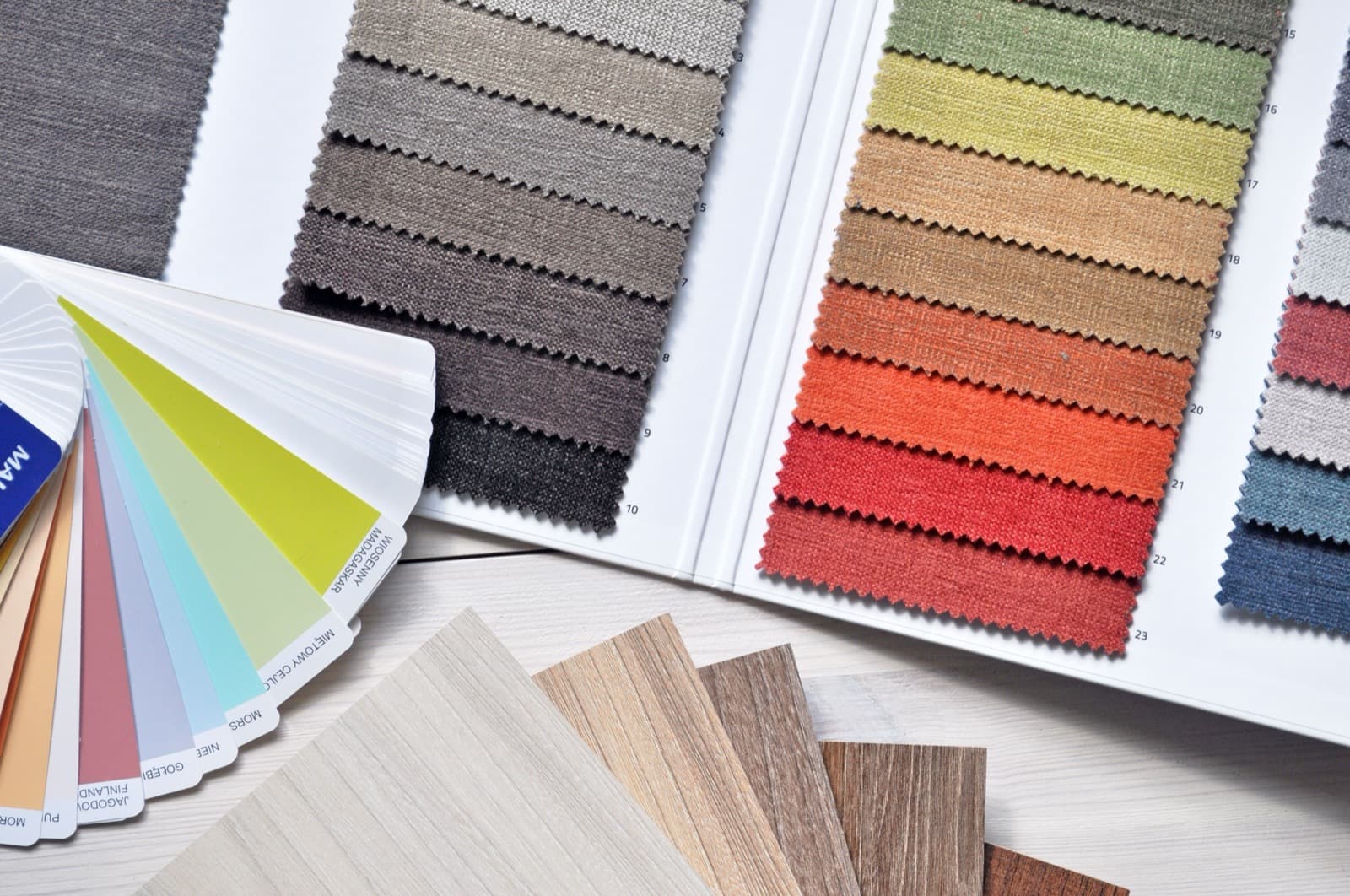 Colored cloths and palettes used in a personal color analysis