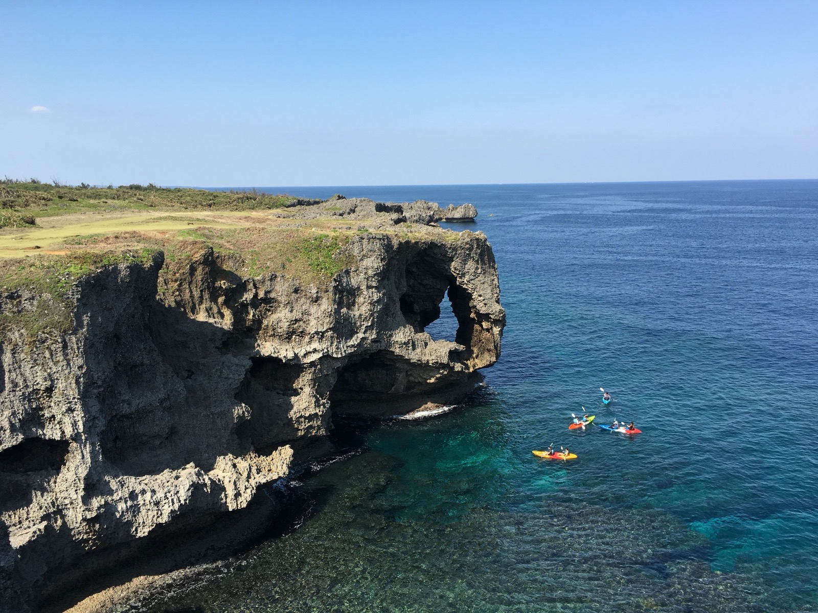 Okinawa 4-Night 5-Day Itinerary: Churaumi Aquarium, Cape Manzamo, Kouri Island & Kokusai-dori (AI-Generated Plan)